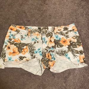 MIDI Floral shorts
